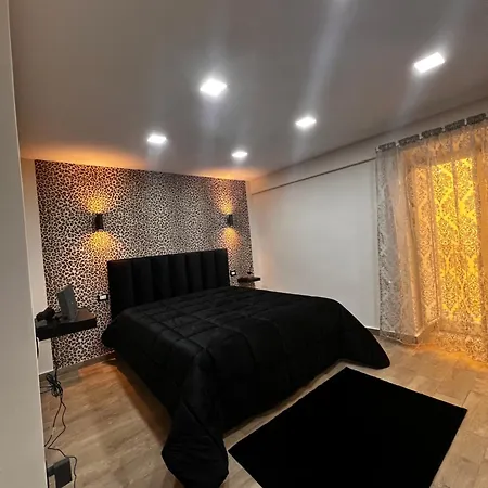 Zia Giuseppina & Rosa Riviera Di Chiaia * ナポリ