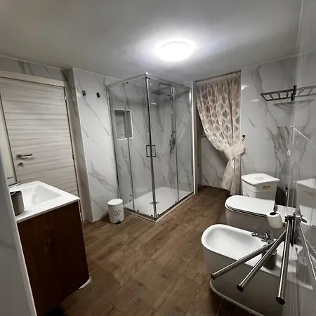 アパート Zia Giuseppina & Rosa Riviera Di Chiaia ナポリ